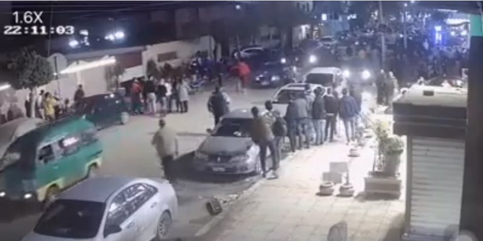 التحريات توصلت إلى صاحب السيارة.. دهس مواطنين بمدينة شبين الكوم في المنوفية (فيديو)