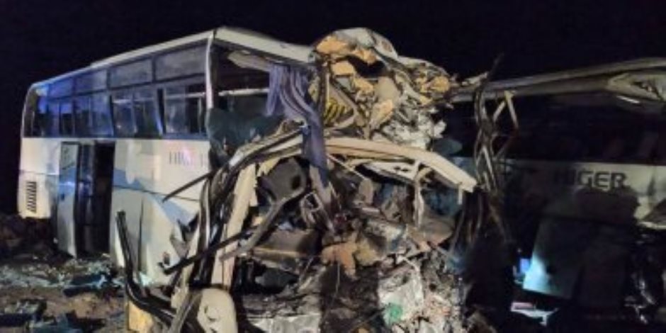 حادث مروع في الجزائر يودي بحياة 12 شخصا وإصابة 46 آخرين (صور)