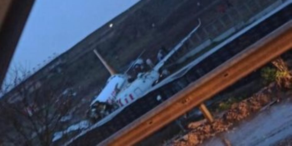 مصرع 5 أشخاص في تحطم الطائرة التركية بمطار اسطنبول (فيديو)