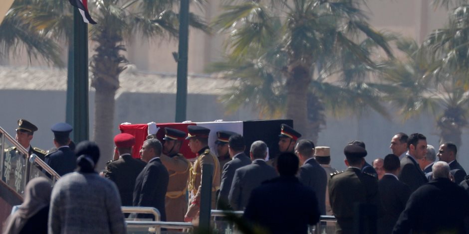 بث مباشر لمراسم جنازة الرئيس الأسبق حسني مبارك العسكرية من مسجد المشير