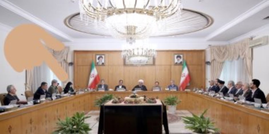 كورونا vs إيران.. الفيروس القاتل يزحف نحو قصر الرئاسة 