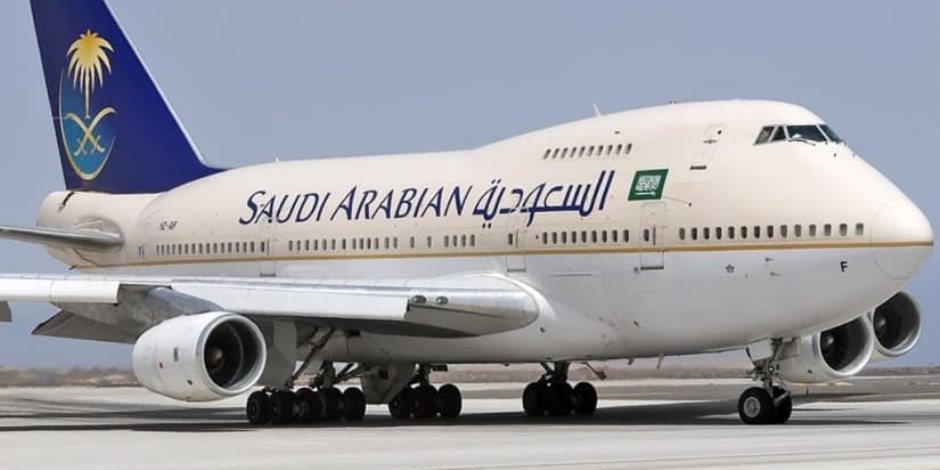 القنصلية العامة في جدة تشرف على إعادة ٨٦٦ مواطناً عالقاً في  السعودية إلى أرض مصر