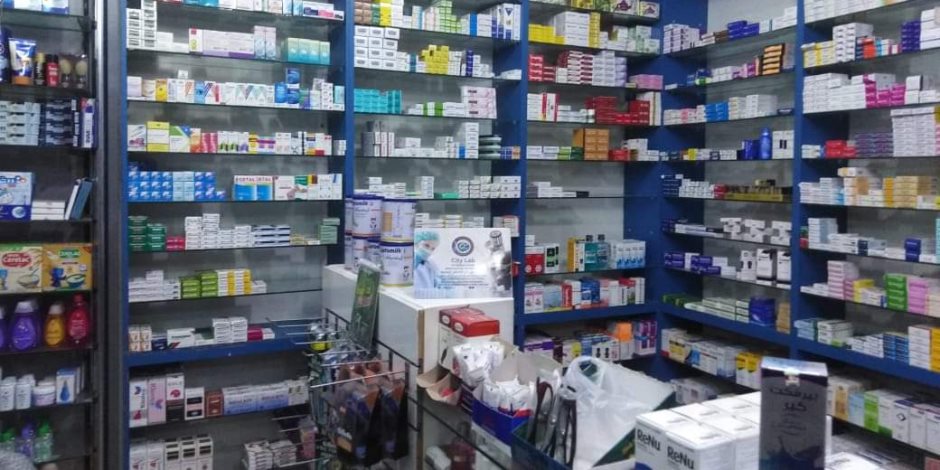 في جنوب سيناء.. ضبط صيدليات تبيع مستلزمات بأسعار مرتفعة وأدوية مهربة (صور)