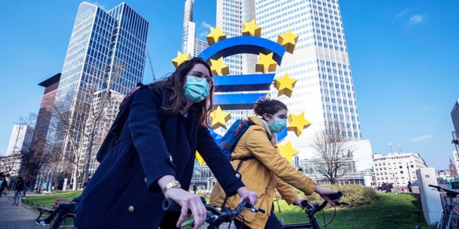 «كورونا» يهدد الاتحاد الأوروبي.. غياب التضامن يرسم خريطة جديدة للتكتلات الكبرى