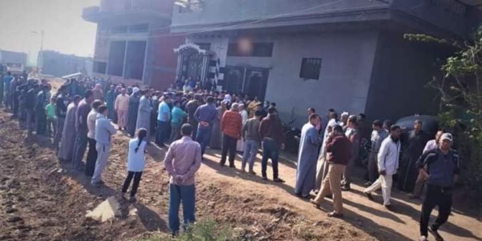 واقعة مؤسفة.. أهالي قرية بالدقهلية يرفضون دفن جثمان طبيبة توفيت بسبب الكورونا (صور)