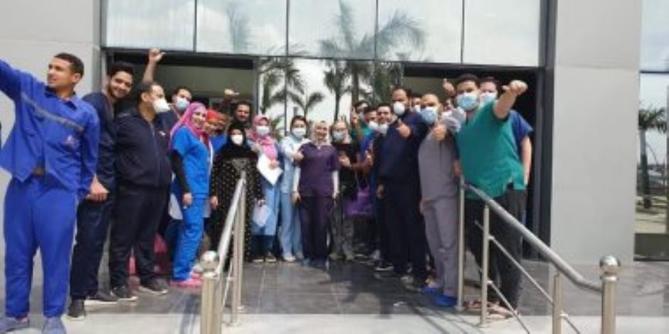 خروج 14متعافيا من كورونا تلقوا العلاج بمستشفى أبو خليفة للحجر الصحى..صور
