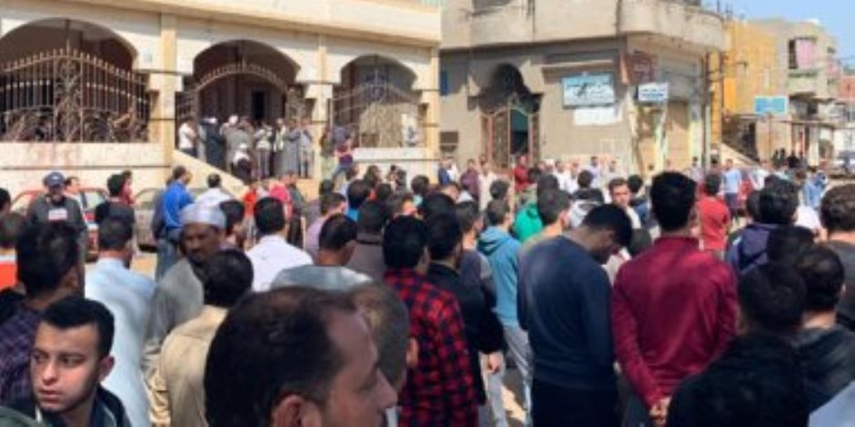 الآلاف يشيعون جثمان شهيد سيناء فى جنازة عسكرية بمسقط رأسه في الدقهلية (صور) 