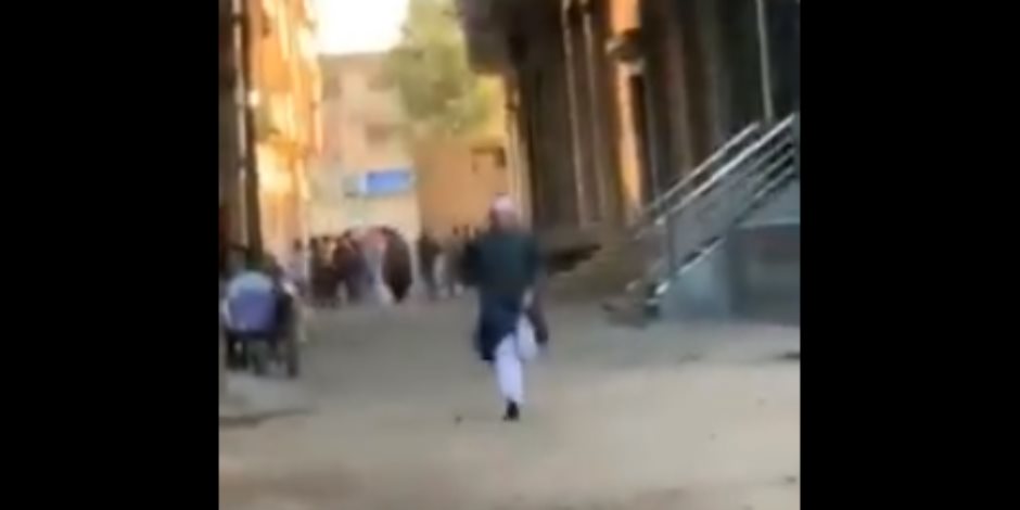 أوقاف الدقهلية تكشف تفاصيل فيديو هروب إمام بنبروه: طالب ثانوي حاول إقامة صلاة العيد