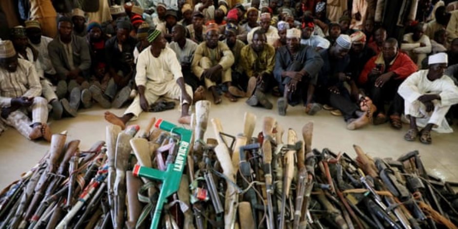 أرقام الضحايا صادمة.. تحالف "الجماعات التكفيرية" و"قطاع الطرق" صداع في رأس نيجيريا 