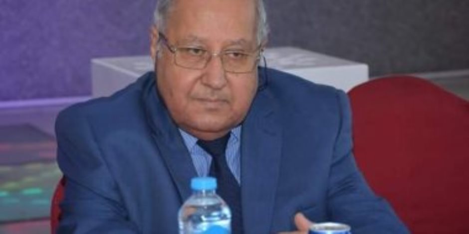 وفاة نائب رئيس جامعة أسيوط الأسبق متأثرا بإصابته بفيروس كورونا