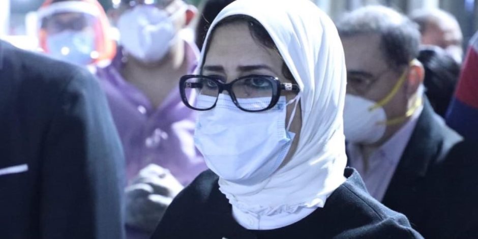 وزيرة الصحة تقيل مدير مستشفى المطرية التعليمى بعد وفاة مريض سودانى