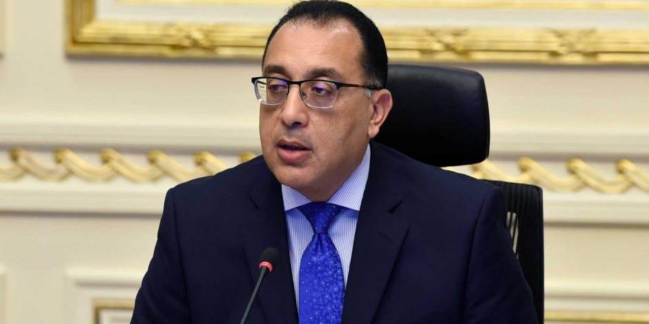 الرئيس السيسى يوجه الحكومة بتطوير وتوسعة ميناء الإسكندرية