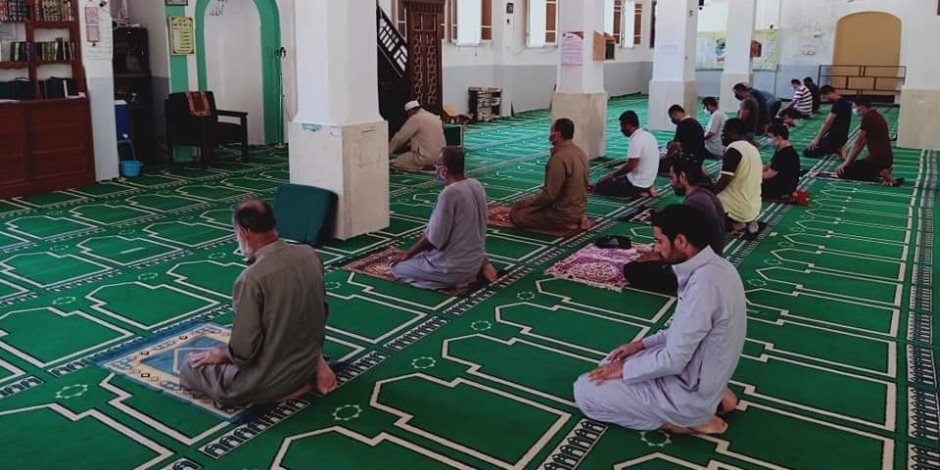 بعد توقف 3 أشهر.. فتح أبواب المساجد والمطاعم والمقاهي تستقبل روادها بشمال سيناء ( صور)