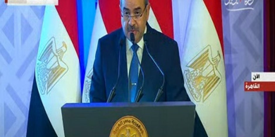 وزير الطيران: إعادة 77ألف عالق مصرى بالخارج على متن 415 رحلة استثنائية