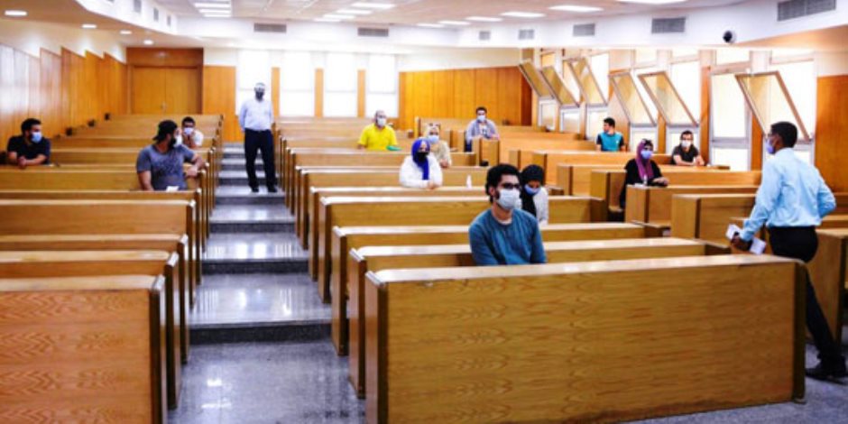 9 كليات بجامعة حلوان بدأت امتحاناتها اليوم وسط إجراءات مشددة