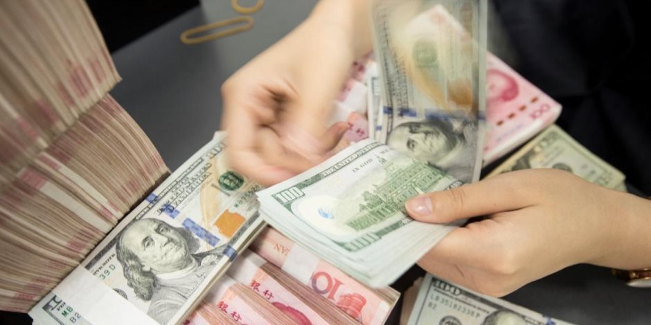 تأجيج الحرب بين أمريكيا والصين.. اليوان يرتفع أمام الدولار 