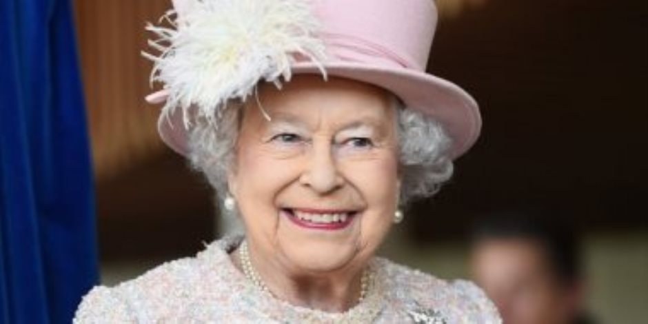 كانت تجيد فن الفكاهة.. ما هو سر طول عمر الملكة إليزابيث؟