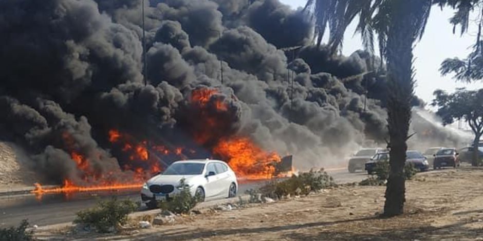 محافظة القاهرة: تفحم 31 سيارة ومعرض سيارات نتيجة حريق خط بترول الإسماعيلية