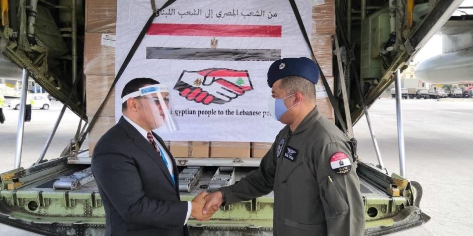 الرئيس السيسى يوجه بفتح جسر جوي لإرسال مساعدات عاجلة للبنان 