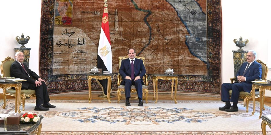 الرئيس السيسي يلتقى عقيلة صالح والمشير حفتر بقصر الاتحادية
