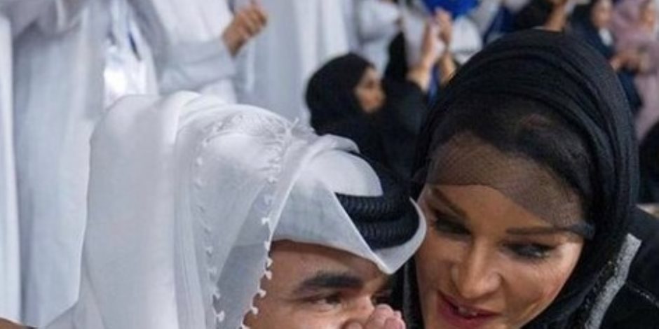 فضيحة جنسية لرجل أمير قطر في لندن: فشل مع الأم فحاول مع ابنتها.. وموزة تقود صفقة إنقاذه بنصف مليون دولار