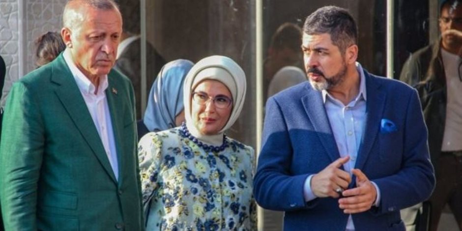 فساد لا ينقطع.. شقيق زوجة «أردوغان» يحصل على الدرجة النهائية في اختبار وزارة الثقافة
