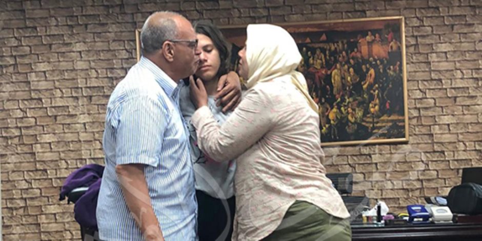 فتاة الإسكندرية الهاربة بعد عودتها: بابا ضربني وسافرت القاهرة أقابل «أحمد» (فيديو وصور)