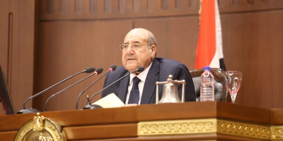 هيئة مكتب "الشيوخ" توافق على تعيين محمود عتمان أمينا عاما للمجلس بدرجة وزير