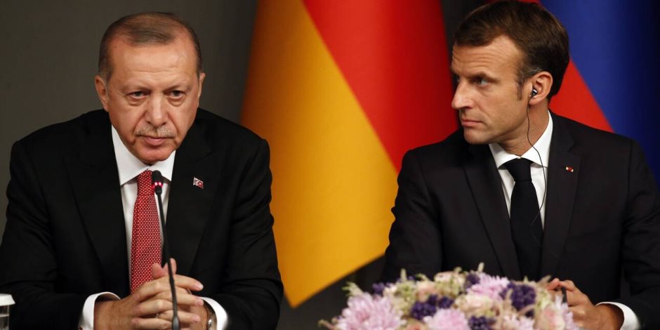 مستشار القائد البحري لحلف الناتو يعدد جرائم أردوغان
