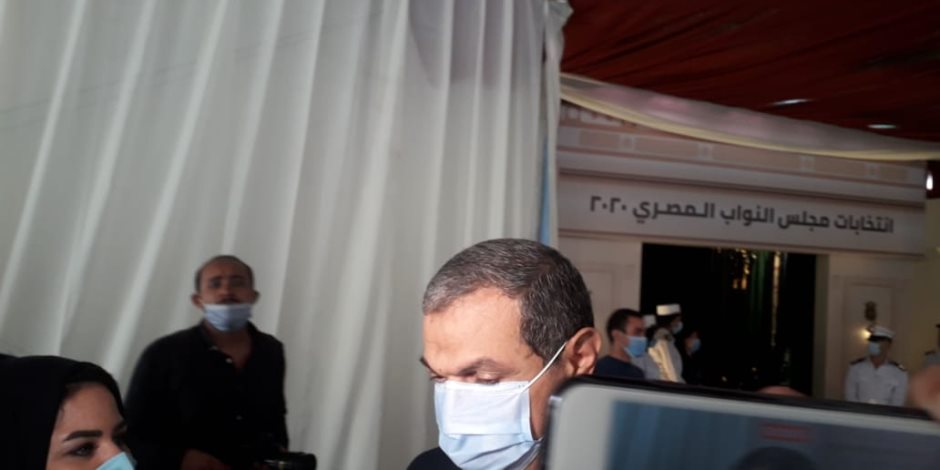 وزير القوى العاملة يدلى بصوته فى انتخابات مجلس النواب بمصر الجديدة (صور)
