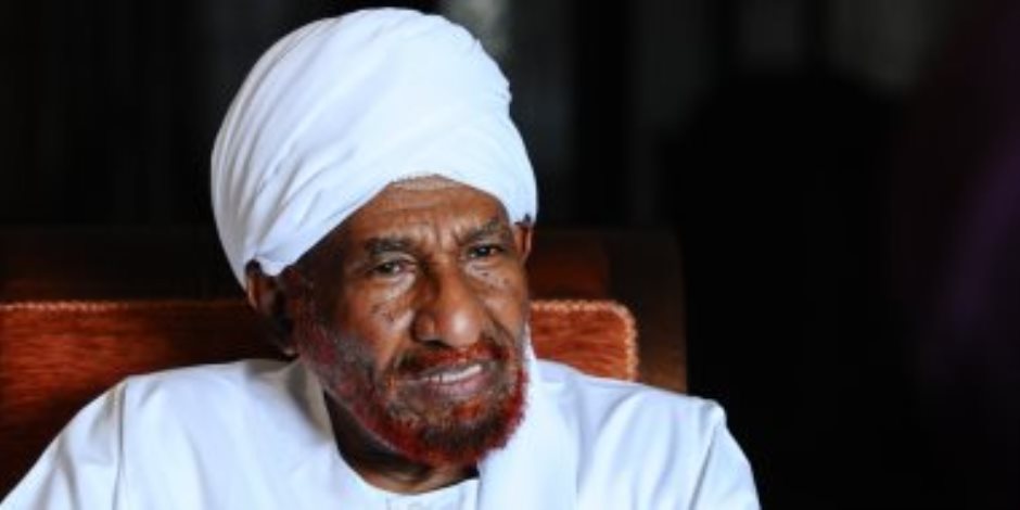 كورونا تغيب الصادق المهدي.. أحد أعمدة الحركة الوطنية السودانية