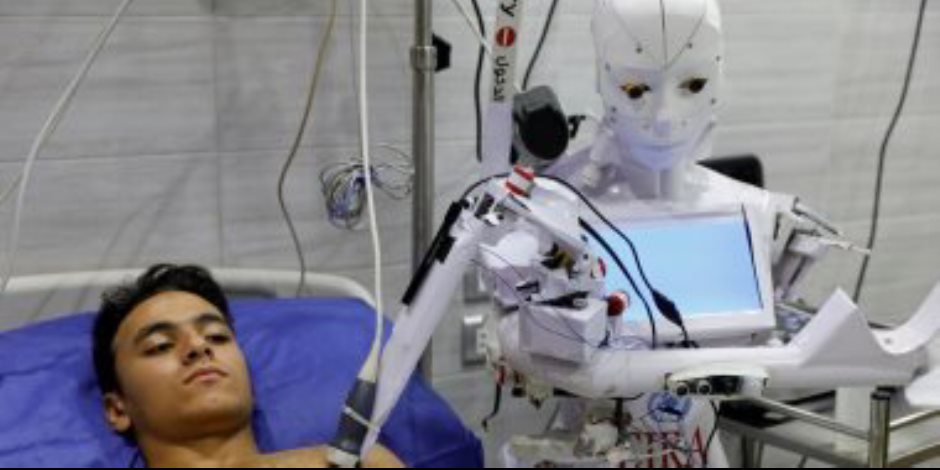 "ديلى ستار" البريطانية تبرز اختراع المصري محمود الكومي عن روبوت يكشف كورونا