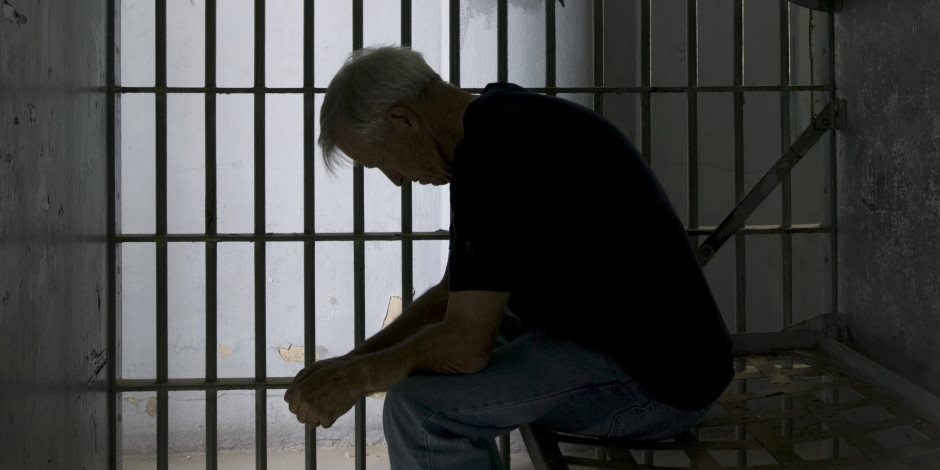ارتفاع المصابين بكورونا داخل السجون الإيطالية إلى 2000 سجين وعامل