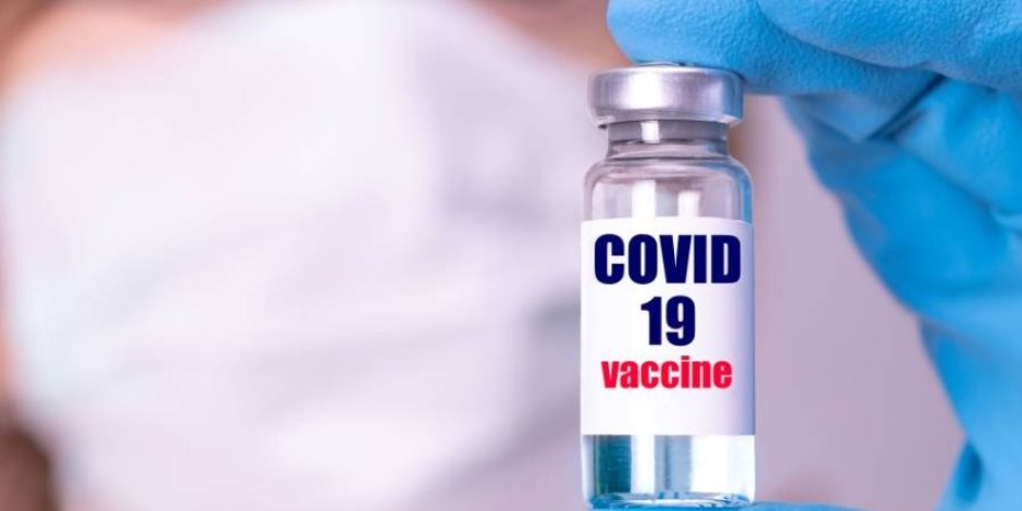الصحة تعلن تطعيم الفئات الأولى بلقاح كورونا مجانا خلال ساعات