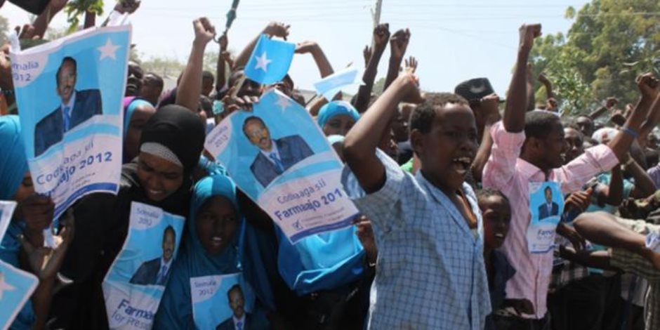 بعد تعينه ممثلا للاتحاد الأفريقي.. هل سينجح جون ماهاما في حل الأزمة السياسية بالصومال؟