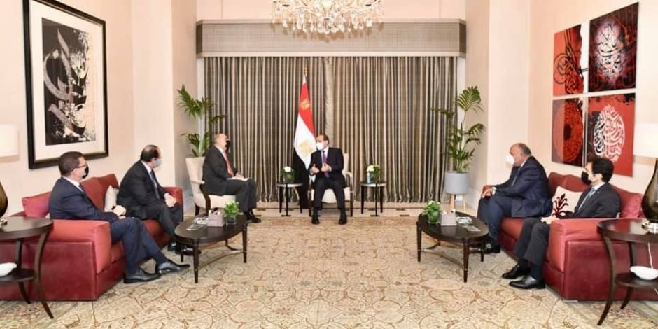 الرئيس السيسي يبحث مع رئيس وزراء الأردن تعزيز الجوانب الاقتصادية بين البلدين