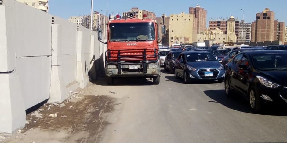 محافظة الجيزة تفتح الطريق الدائرى أمام عقار فيصل المحترق وتؤكد: المبنى غير مائل