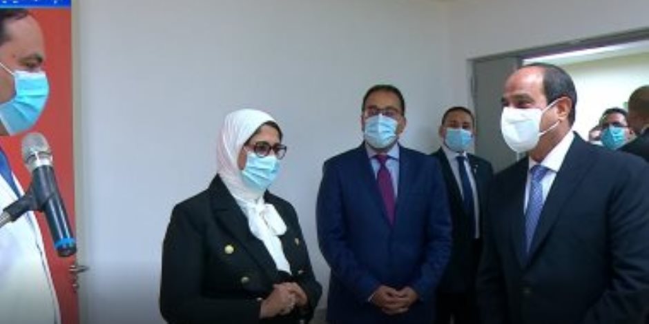 الرئيس السيسى يتفقد المجمع الطبى المتكامل بالإسماعيلية