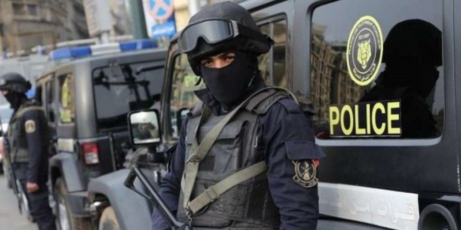 ضربة أمنية قوية.. تفاصيل مداهمة 5 شقق في مدينة نصر حولها تجار مخدرات إلى مصانع استروكس