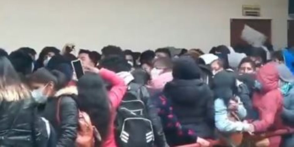 «جنون تيك توك».. الأمن يضبط طالب نشر فيديو من جامعة خارج مصر لتدافع الطلاب