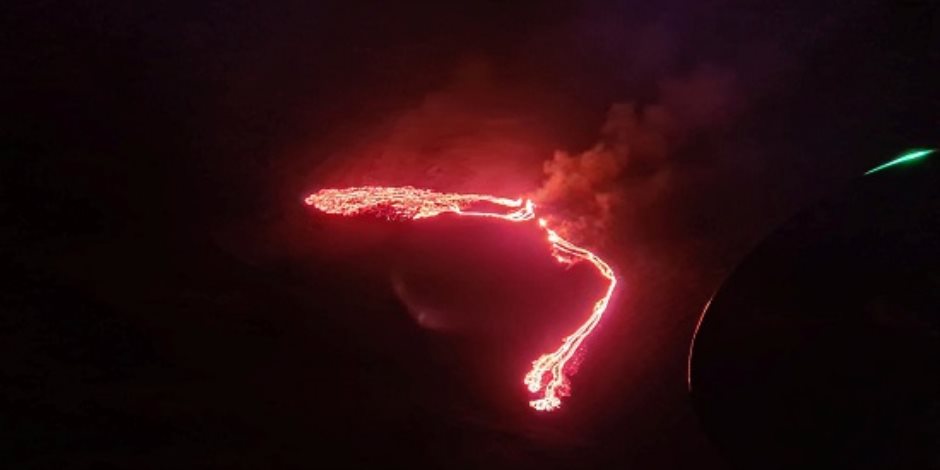 ثوران بركان ميرابي في إندونيسيا 