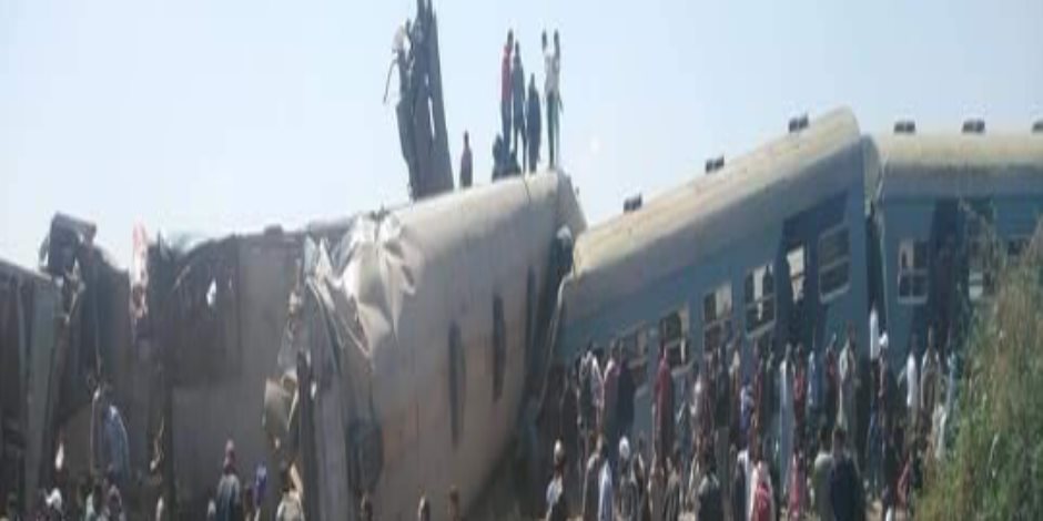 حادث  مركز طهطا بسوهاج: اصطدام قطارين وخروج 3 عربات عن القضبان