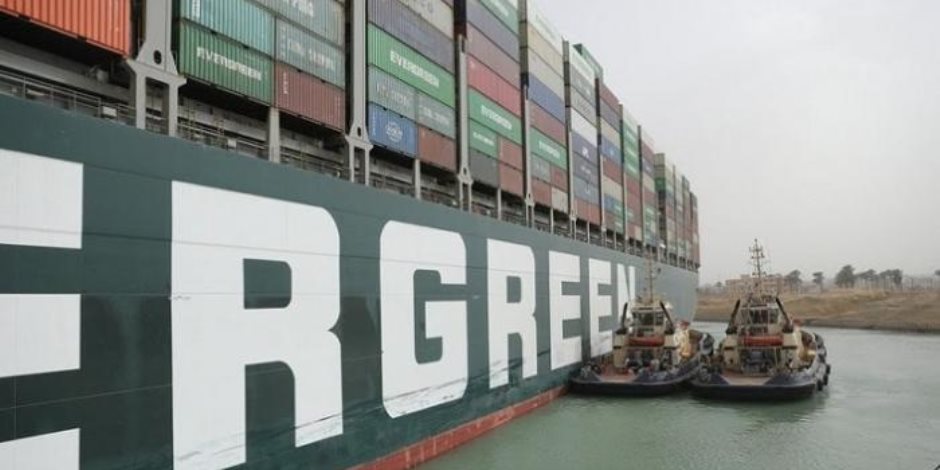 مسئول سابق بقناة السويس: إدارة أزمة "السفينة الجانحة" تم باحترافية غير مسبوقة