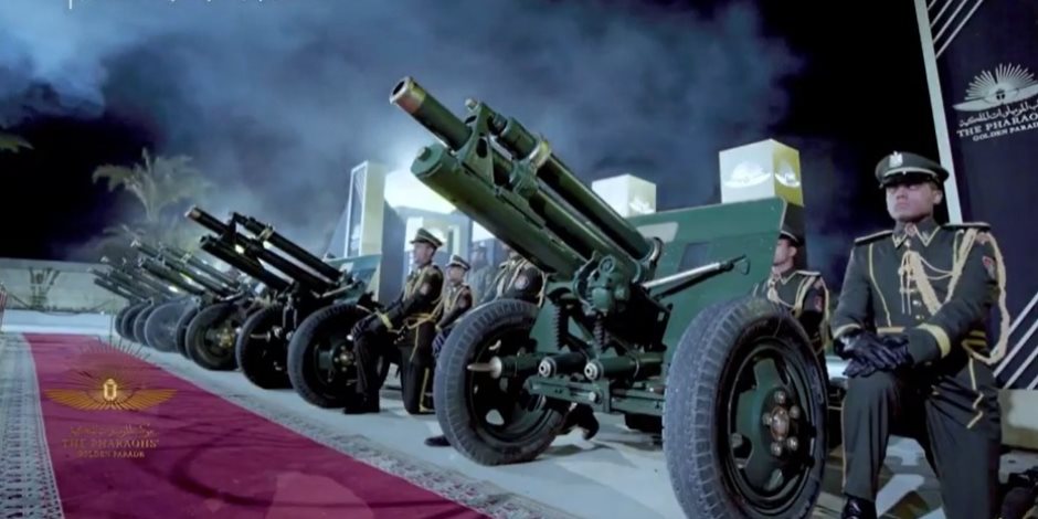 الموكب الذهبى للمومياوات الملكية يصل المتحف القومي للحضارة والمدفعية تطلق 21 طلقة