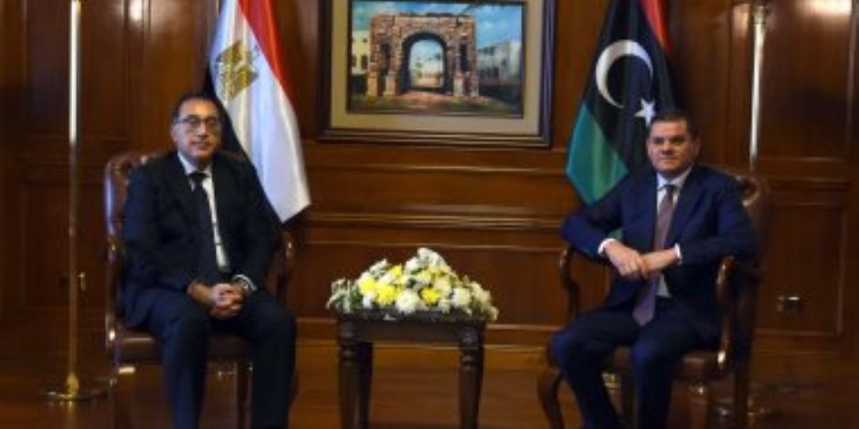 "نتطلع للاستفادة من خبرات مصر".. رئيس وزراء ليبيا يستقبل مدبولي في طرابلس