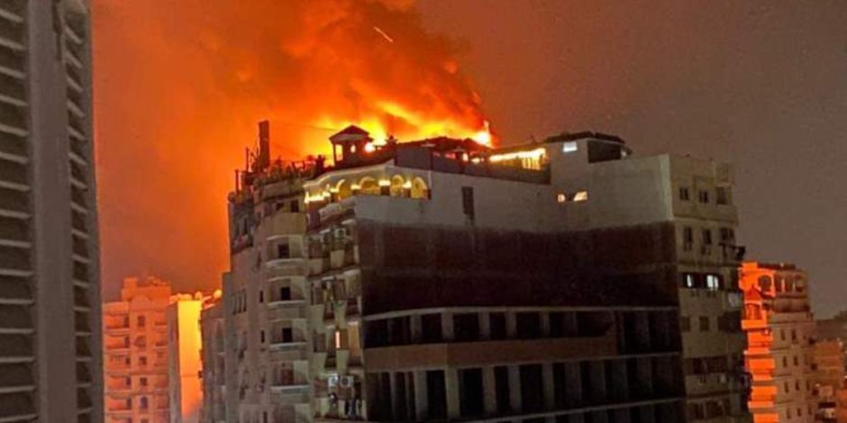 اندلاع حريق في الطابق الأخير بفندق بانوراما بطنطا 
