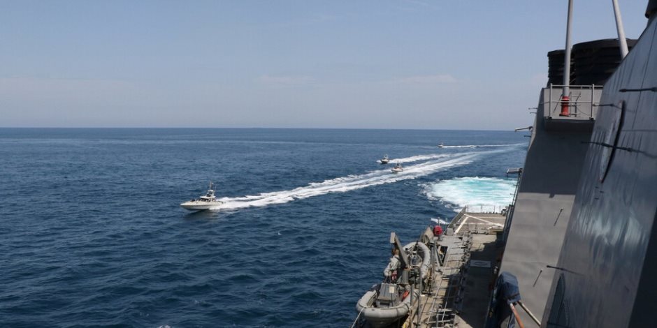 إيران: الإفراج عن طاقم سفينة مرتبطة بإسرائيل