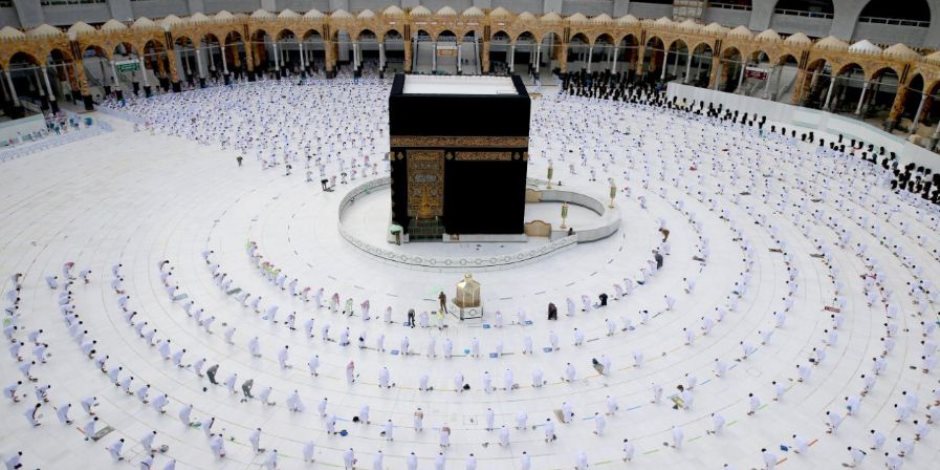 «عكاظ»: توجيه أئمة المساجد بالسعودية بإقامة صلاة التهجد بالعشر الأواخر
