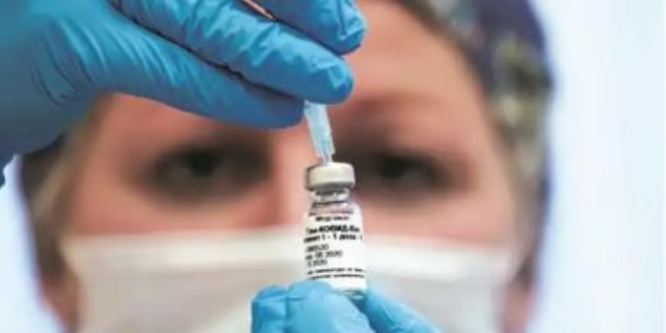 علماء أمريكيون يتوصلون إلى لقاح جديد لفيروس كورونا يحمي من جميع المتغيرات