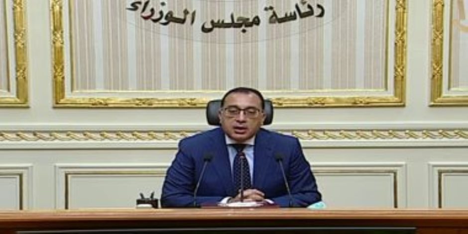 رئيس الوزراء يتفقد أعمال تطوير مسجد عمرو بن العاص